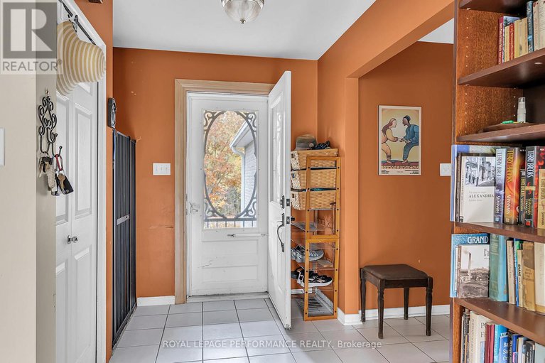 29148210/3781-delorme-crescent/north-glengarry-kenyon-twp/north-glengarry/ontario/K0C1A0_7