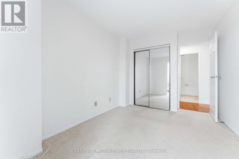 29165413/1103-1025-grenon-avenue/fairfield-heights/ottawa/ontario/K2B8S5_15