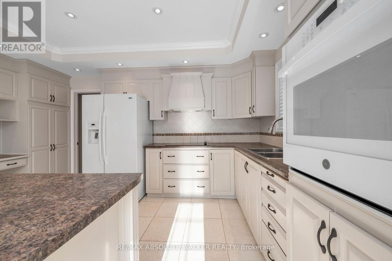 27963208/1072-bravar-drive/manotick-long-island-nicholls-island/ottawa/ontario/K4M1G3_12