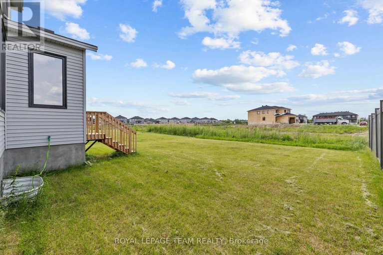 28491288/757-gamble-drive/village-of-russell/russell/ontario/K4R0G5_33