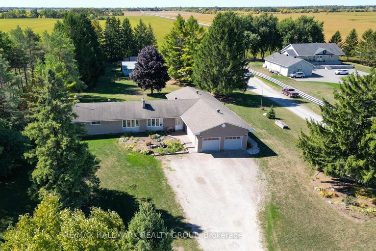 28909975/5758-third-line-road-n/rideau-twp-w-of-hwy-16-north-of-reg-rd-6/ottawa/ontario/K0A2T0_38