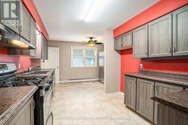28468719/6-strathcona-street/smiths-falls/smiths-falls/ontario/K7A1V5_12