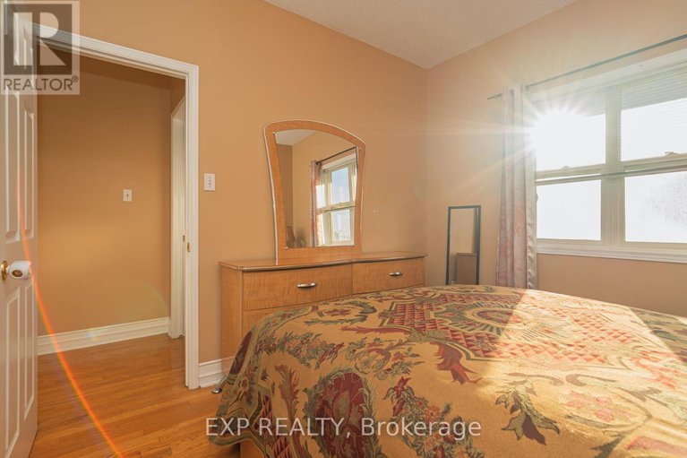 28936199/1567-rumford-drive/fallingbrookpineridge/ottawa/ontario/K4A4C1_18