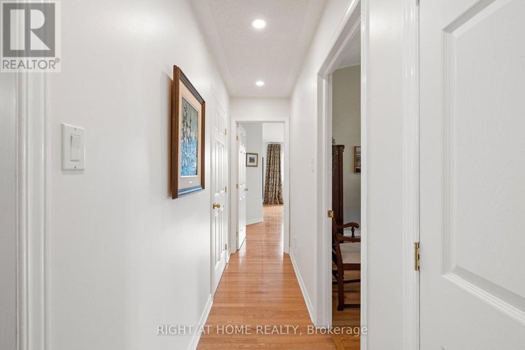 28837852/58-amberlakes-drive/stittsville-central/ottawa/ontario/K2S2A2_17