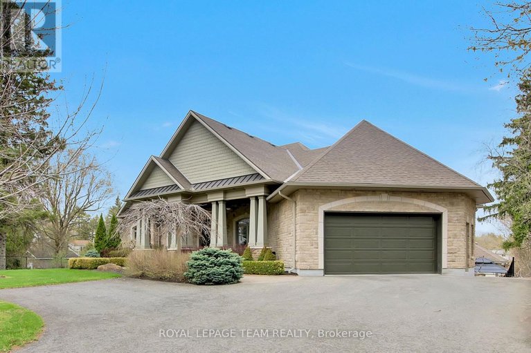 29679096/5591-manotick-main-street/manotick-village-manotick-estates/ottawa/ontario/K4M1A4_1