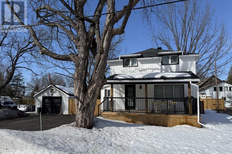 29449500/2545-market-street/cumberland-village/ottawa/ontario/K4C1A4_1