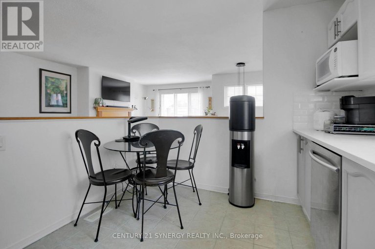 28297097/14-splinter-crescent/fairfield-heights/ottawa/ontario/K2B1B2_21