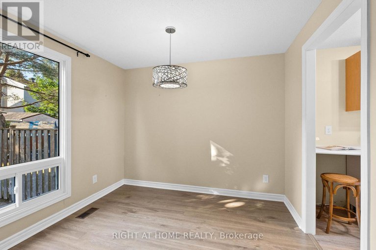 28881913/235-thistledown-court/pheasant-run/ottawa/ontario/K2J1N1_16