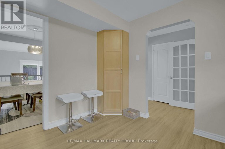 28419081/1-1821-walkley-road/urbandale-acres/ottawa/ontario/K1H6X9_20