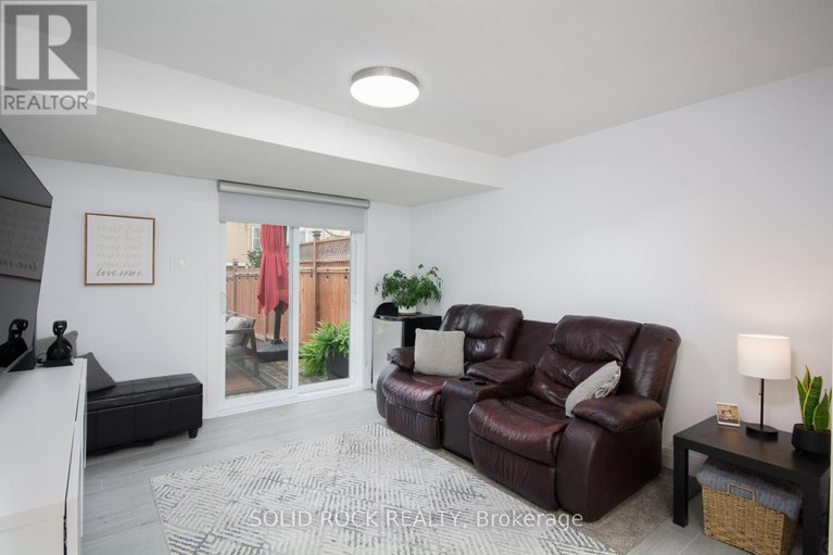 28302487/5-weybridge-drive/cedargrovefraserdale/ottawa/ontario/K2J4A1_10