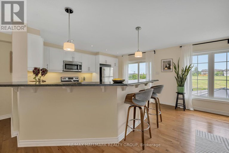 28619244/334-astelia-crescent/stittsville-north/ottawa/ontario/K2S0W7_15