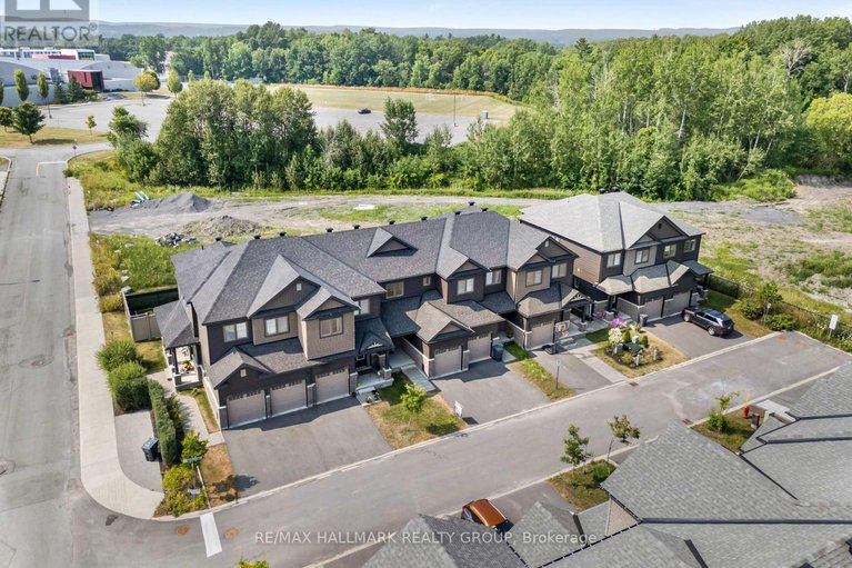 28711470/404-premiere-lane/town-of-rockland/clarence-rockland/ontario/K4K0M7_30