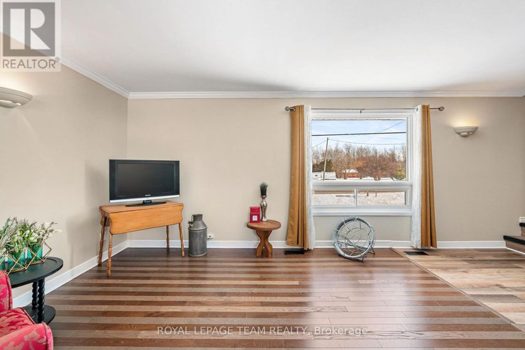 29288883/3314-county-road-12-road-w/north-stormont-finch-twp/north-stormont/ontario/K0C1K0_25