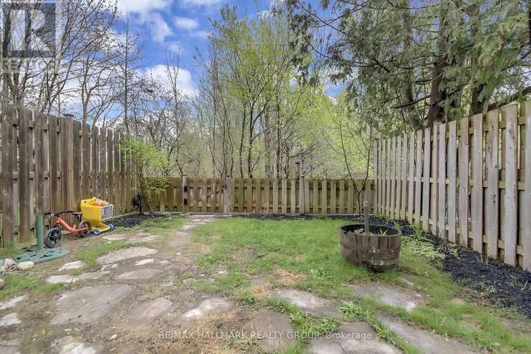 28290643/81-2061-jasmine-crescent/beacon-hill-south/ottawa/ontario/K1J7W2_38
