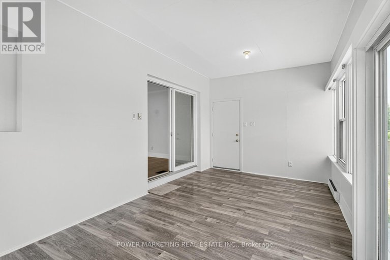 28666860/9-epworth-avenue/meadowlandsst-claire-gardens/ottawa/ontario/K2G2L4_18