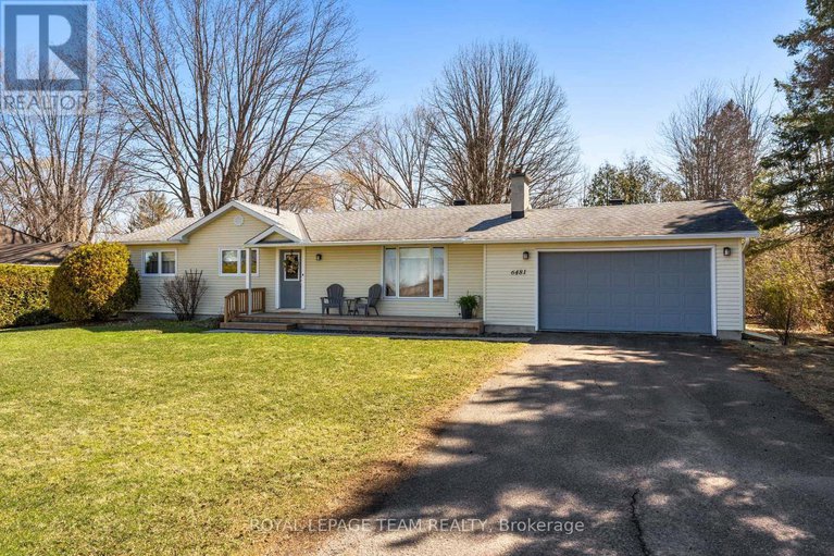 28656808/6481-rideau-valley-drive-n/manotick-south-to-roger-stevens/ottawa/ontario/K4M1B3_2
