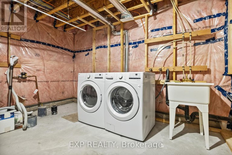 28902655/807-mercier-crescent/orleans-village/ottawa/ontario/K1W1E6_33