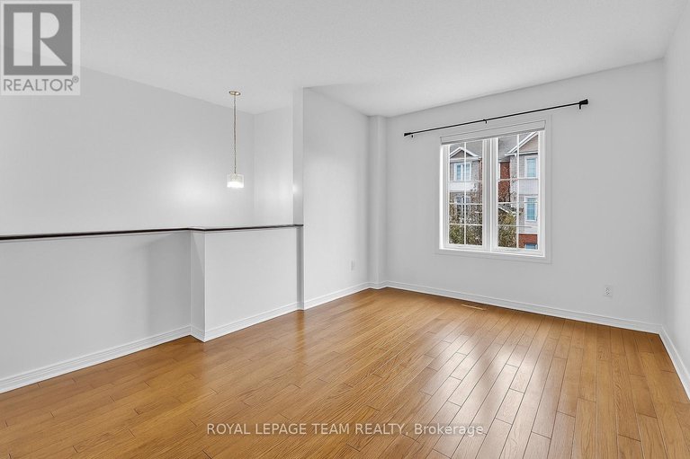 29224353/114-wharhol-private/westcliffe-estates/ottawa/ontario/K2H1G6_4