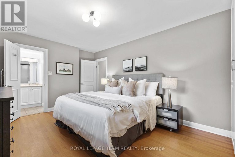 28964943/937-kingsmere-avenue/mckellar-heightsglabar-park/ottawa/ontario/K2A3K2_14