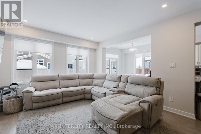 29302038/124-hackamore-crescent/goulbourn-twp-from-franktown-rdsouth-to-rideau/ottawa/ontario/K0A2Z0_14