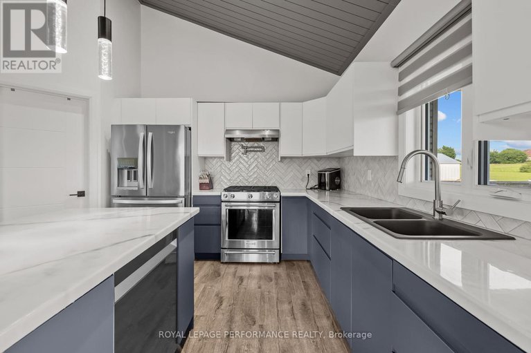 28602193/3348-bureau-road/north-glengarry-lochiel-twp/north-glengarry/ontario/K0C1A0_23