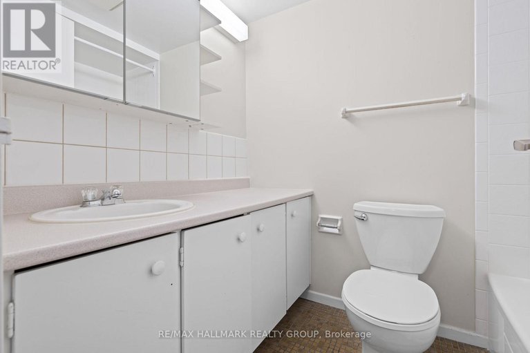 28998609/806-265-poulin-avenue/britannia/ottawa/ontario/K2B7Y8_30