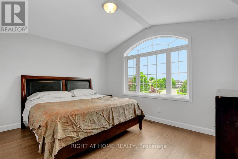 28499567/498-landswood-way/stittsville-south/ottawa/ontario/K2S0A5_32