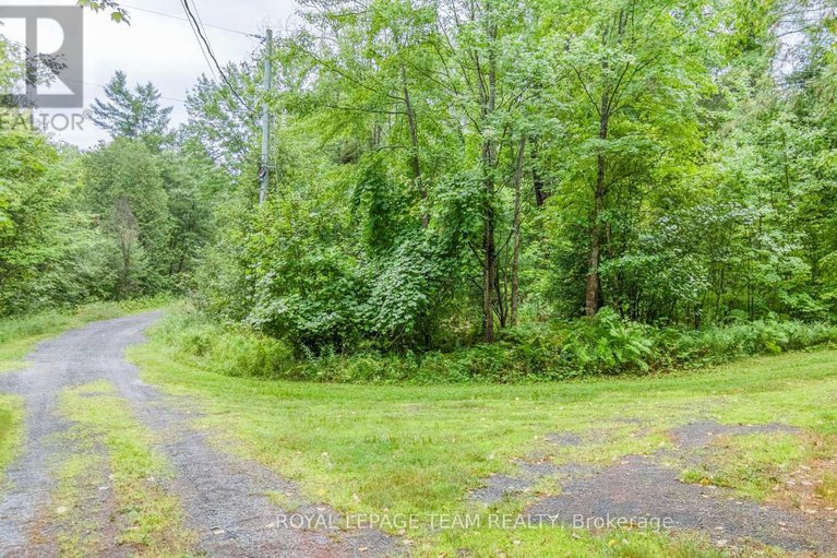 28753812/200-smith-lane/pakenham/mississippi-mills/ontario/K0A2X0_46
