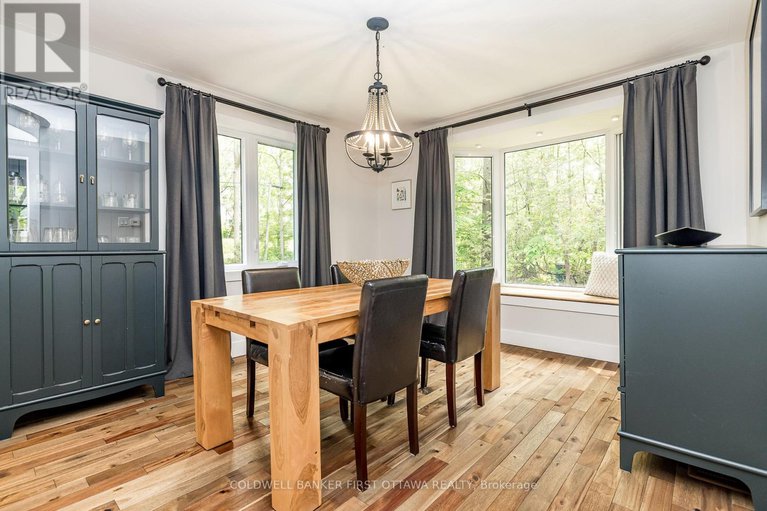 28439323/5455-west-river-drive/manotick-long-island-nicholls-island/ottawa/ontario/K4M1G7_19