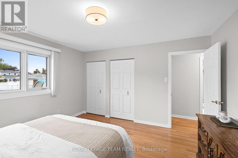 28926247/1525-valmarie-avenue/carleton-heights/ottawa/ontario/K2C1V7_19