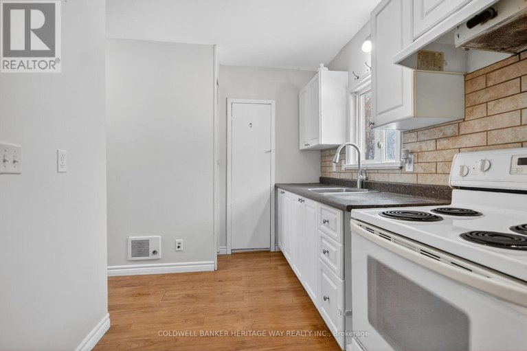 29255598/132-david-lane/beckwith-twp/beckwith/ontario/K7C0C4_18