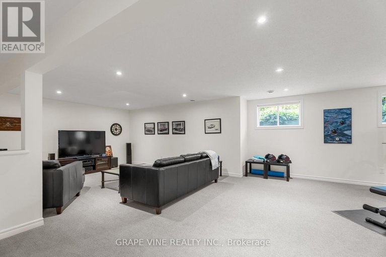 28623551/227-sunnyridge-crescent/emerald-meadowstrailwest/ottawa/ontario/K2M0H2_38
