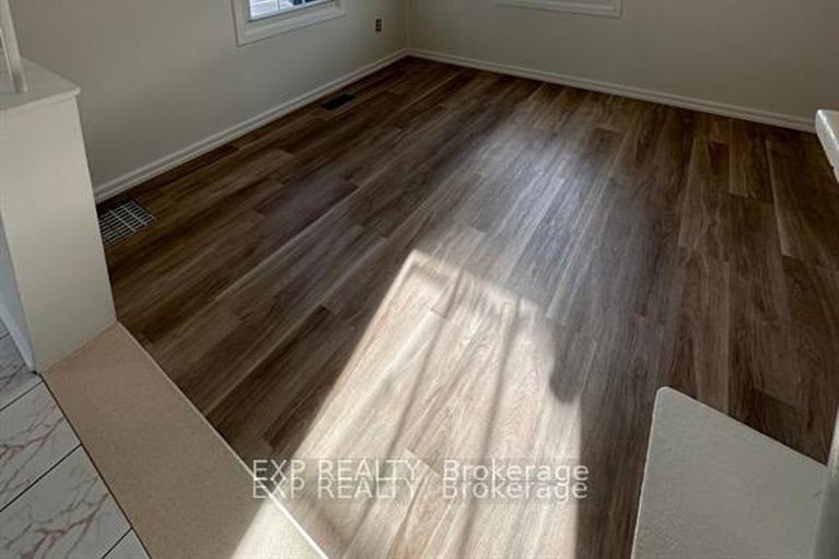 28432107/954-fisher-avenue/carlington/ottawa/ontario/K1Z6P4_3