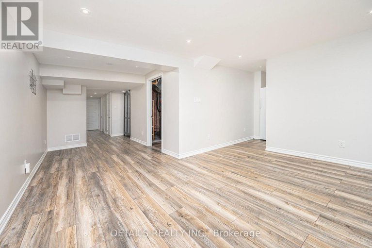 28572241/434-white-arctic-avenue/half-moon-bay/ottawa/ontario/K2J5Y9_20