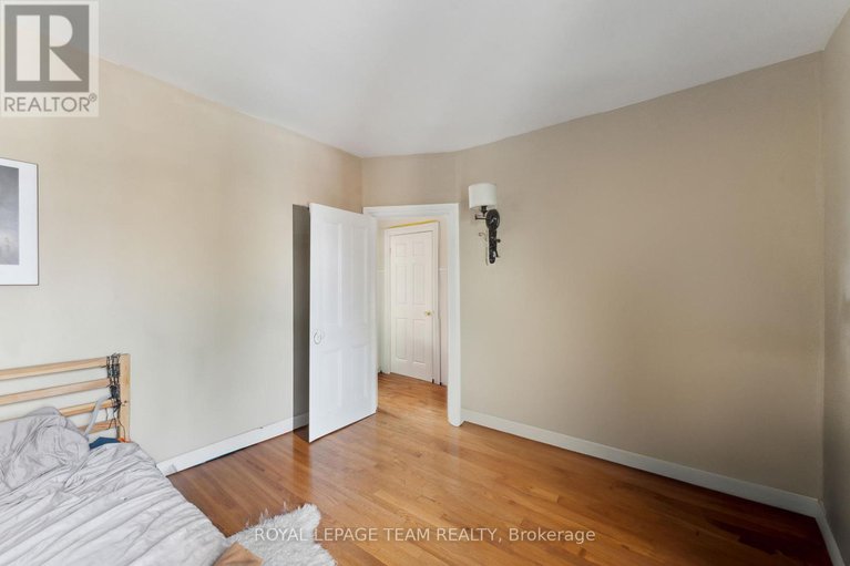 28731469/235-cambridge-street-n/west-centre-town/ottawa/ontario/K1R7B5_29