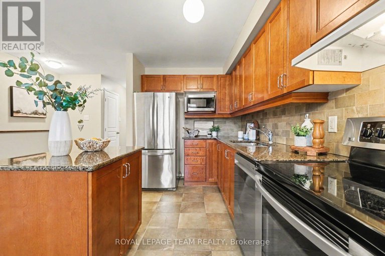 29612593/175-scout-street/central-park/ottawa/ontario/K2C4E2_8