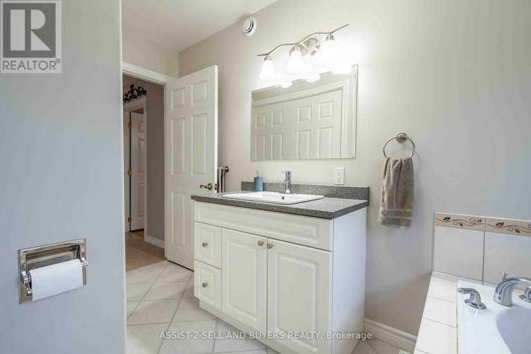 28395407/18267-samuel-drive-s/south-glengarry-charlottenburgh-twp/south-glengarry/ontario/K6H7J1_12