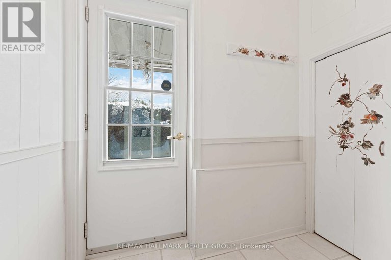 29170356/3654-navan-road/mer-bleuebradley-estatesanderson-park/ottawa/ontario/K4B1H9_15