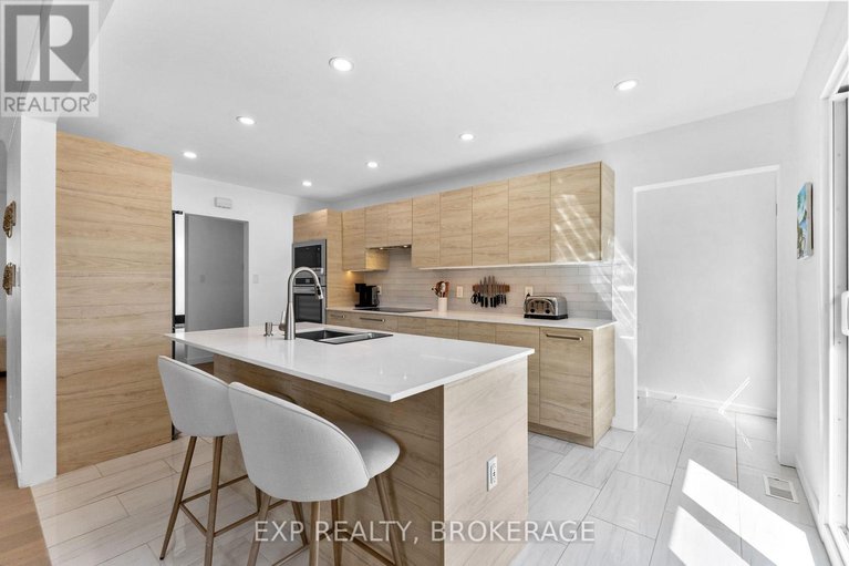 29279795/1502-farnsworth-avenue/alta-vista/ottawa/ontario/K1H7C3_20