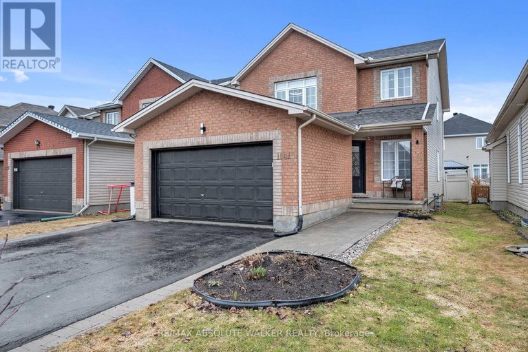 29607391/1641-frenette-street/fallingbrookgardenway-south/ottawa/ontario/K4A5B7_1