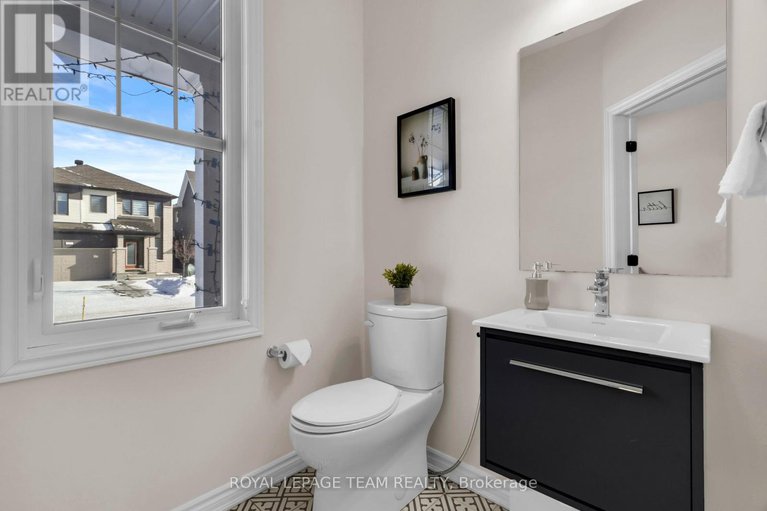 28395434/906-nokomis-place/half-moon-bay/ottawa/ontario/K2J6T2_5