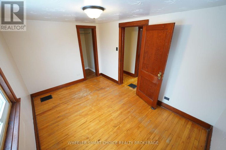 29225740/14-saunders-avenue-n/long-sault/south-stormont/ontario/K0C1P0_19