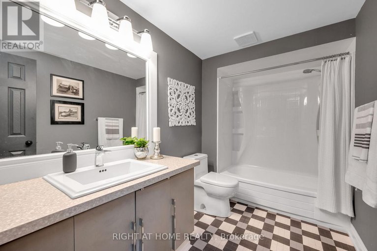 28485153/54-innesbrook-court/stittsville-central/ottawa/ontario/K2S1C7_40