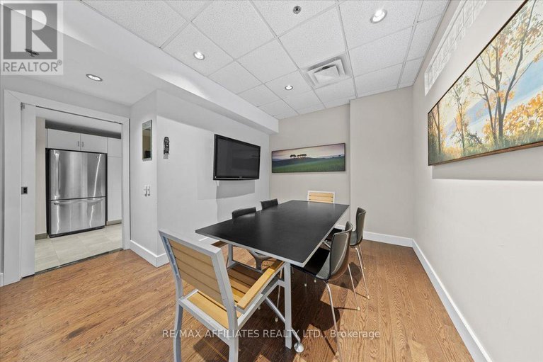 28900710/1003-90-george-street/lower-townbyward-market/ottawa/ontario/K1N0A8_28