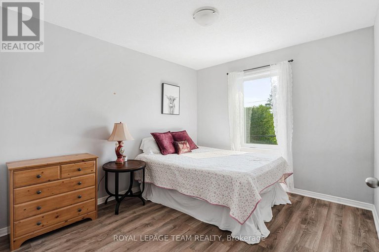 28637618/3242-gendron-road/clarencerockland-twp/clarence-rockland/ontario/K0A2A0_31