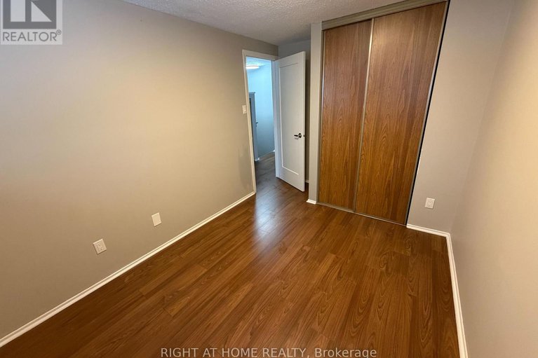 29192908/154-2570-southvale-crescent/sheffield-glenindustrial-park/ottawa/ontario/K1B5B6_15