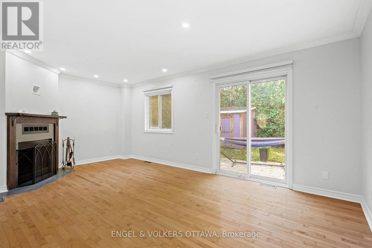 29646084/1540-mimosa-avenue/riverview-park/ottawa/ontario/K1G4C9_14