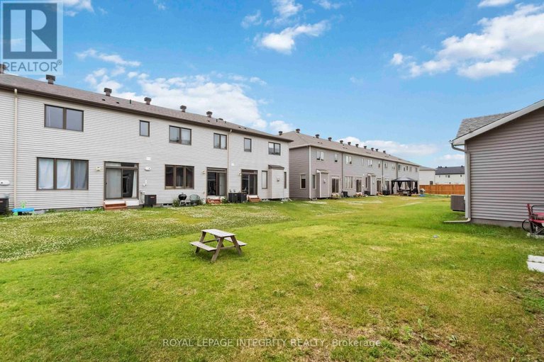 28533416/95-mesa-drive/half-moon-bay/ottawa/ontario/K2J6W1_43