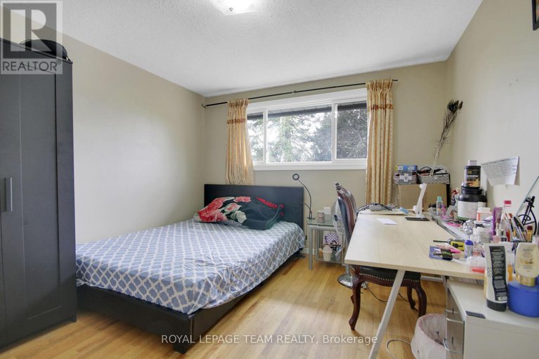 28494304/52-bowhill-avenue/borden-farmstewart-farmcarleton-heightsparkwood-hills/ottawa/ontario/K2E6S7_22