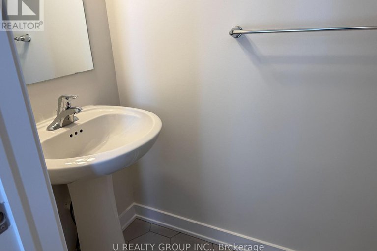 29330722/646-corporal-private/blossom-parkkemp-parkfindlay-creek/ottawa/ontario/K1X0M7_4